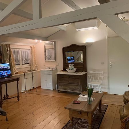 B&B Petit Chateau - Stijlvol Verblijf Centraal Gelegen In Zeeuws Vlaanderen Biervliet Екстериор снимка