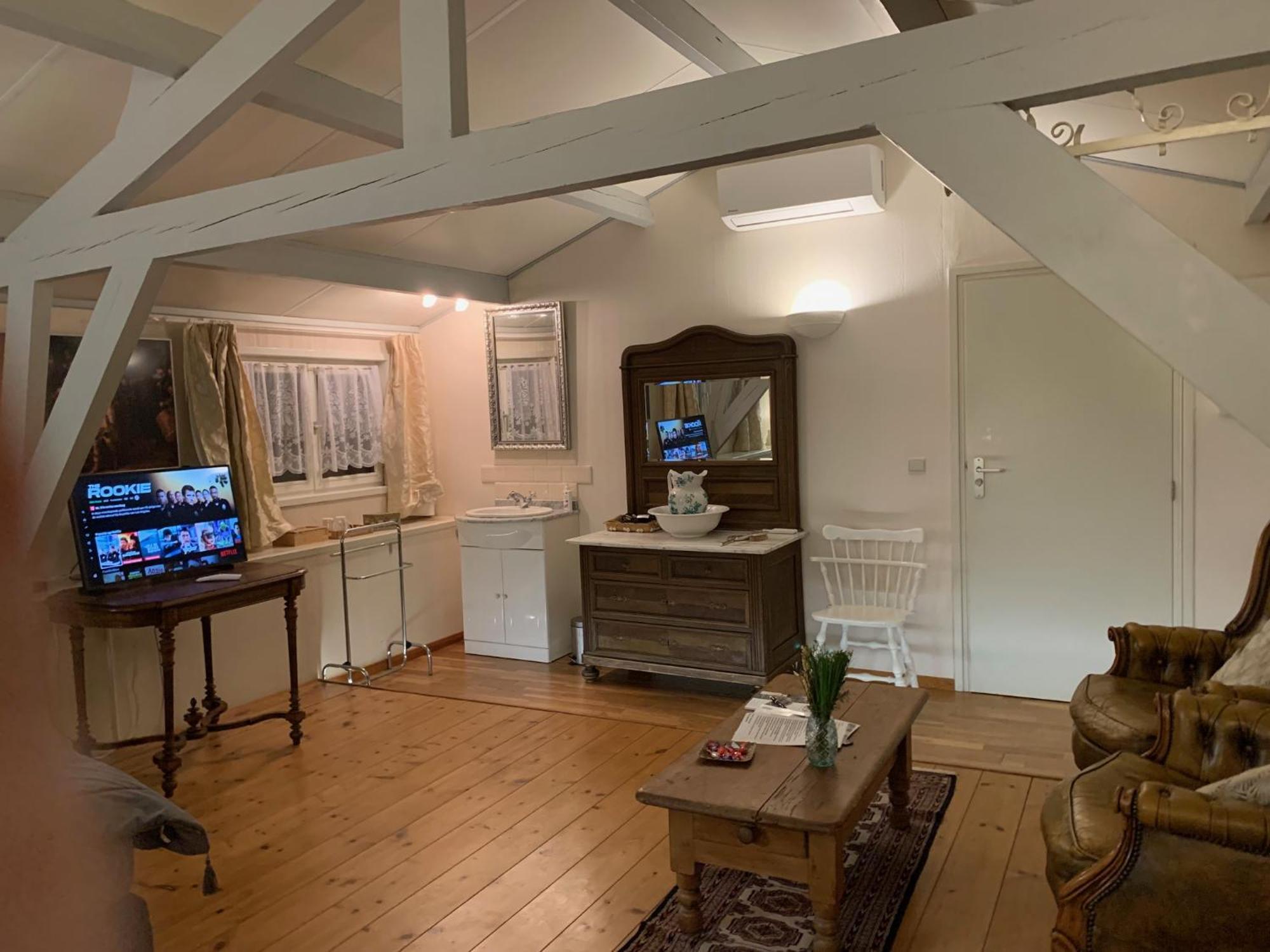 B&B Petit Chateau - Stijlvol Verblijf Centraal Gelegen In Zeeuws Vlaanderen Biervliet Екстериор снимка